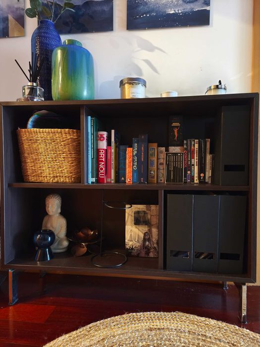 Estante com prateleiras IKEA