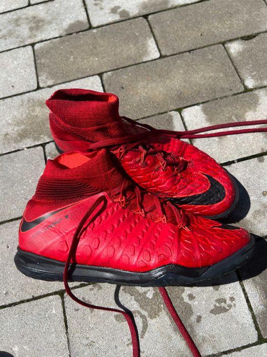 Buty piłkarskie Adidas predator freak demonskin oraz Nike HypervenomX