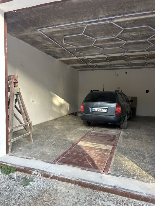 Приміщення під СТО, шиномонтаж,гараж