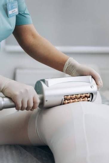 Апаратний масаж для схуднення