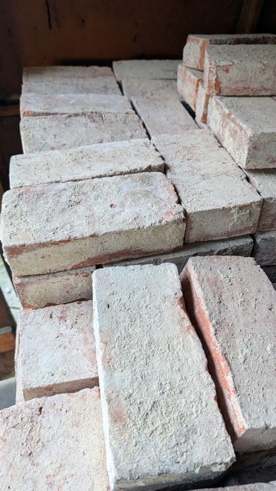 Cegła poniemiecka pełna