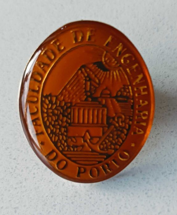 Vendo Pin's clássicos e raros