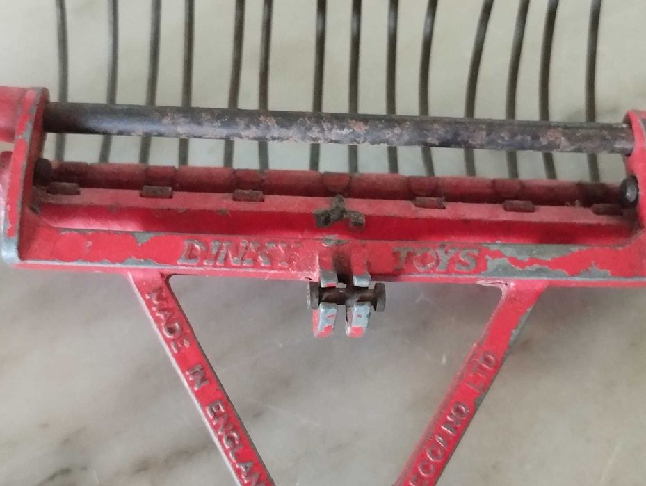 Dinky Toys No. 324 Feno - Raro