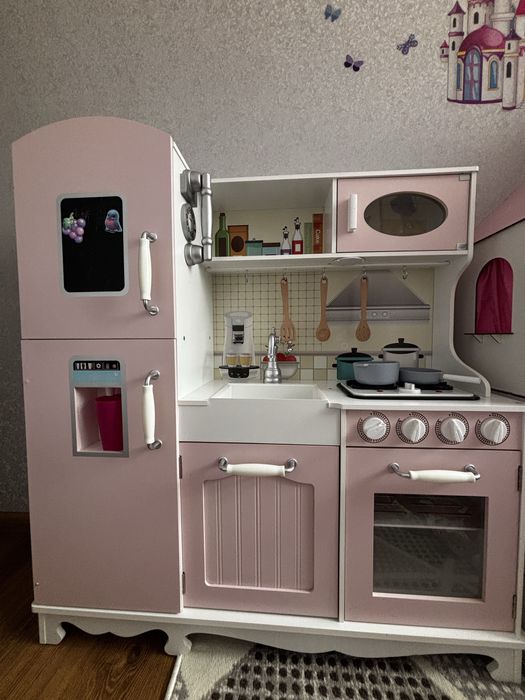 Кухня дитяча в гарному стані