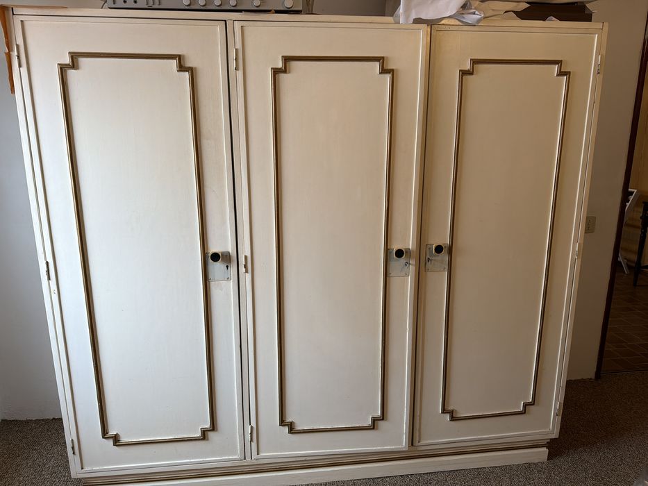 Armario antigo  branco