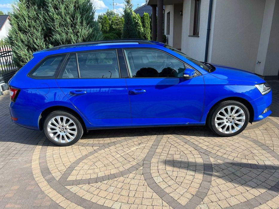 Wynajem wypożyczalnia bus 9 osobowy AUTOMAT, samochody 5 osobowe