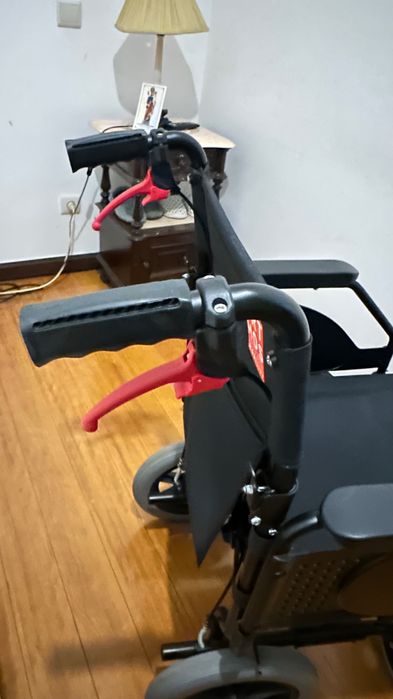 Cadeira de rodas manual USADA