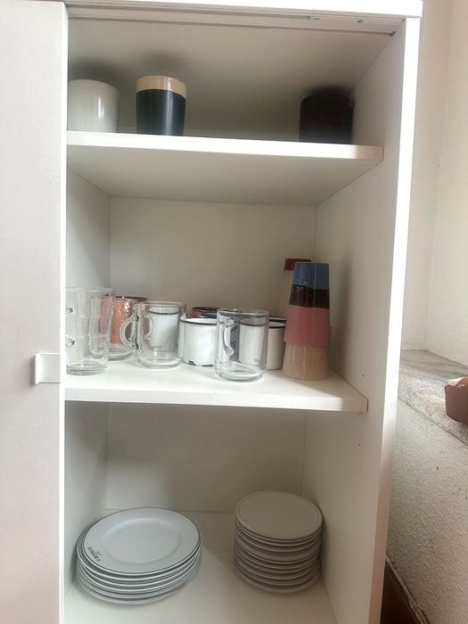 armário vihals (portas deslizantes) da Ikea