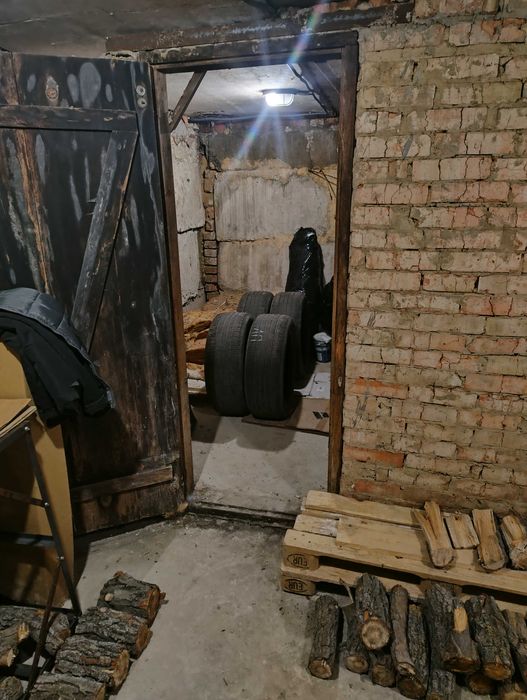 Продам гараж Кировский кооператив Герасима Кондратьева