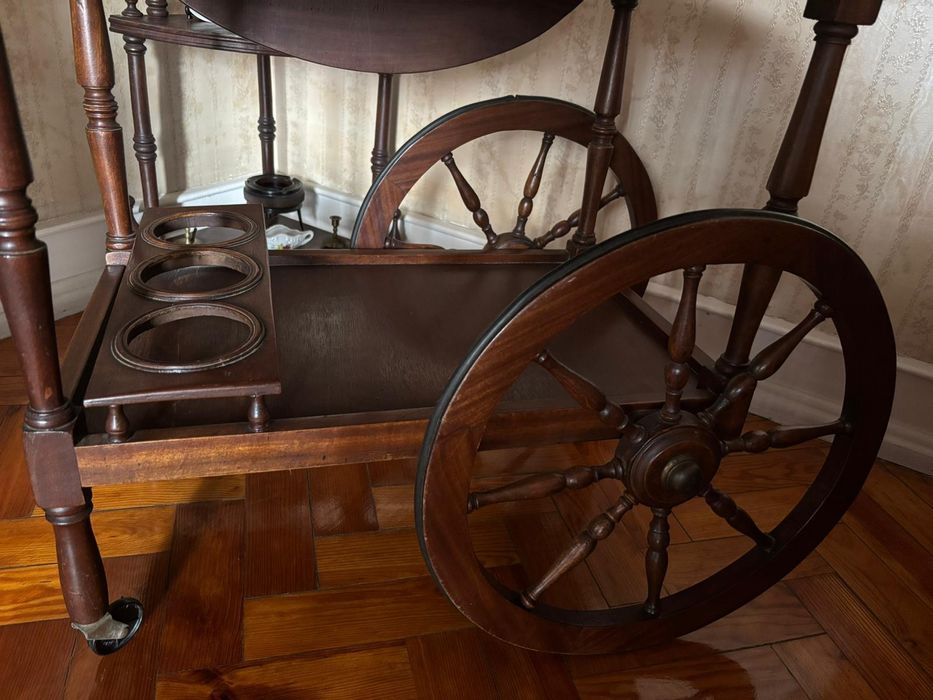 Carrinho de chá vintage