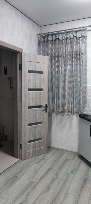 Здам НОВУ КВАРТИРУ СТУДІЮ Центр район (Дитячої обласної лікарні)