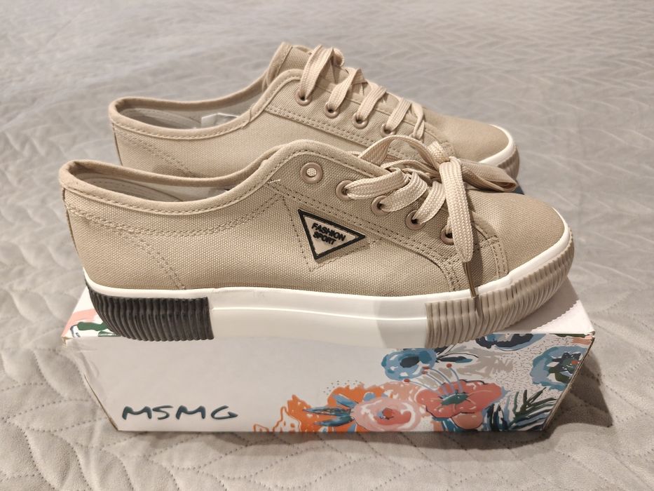 Sprzedam nowe trampki roz.40