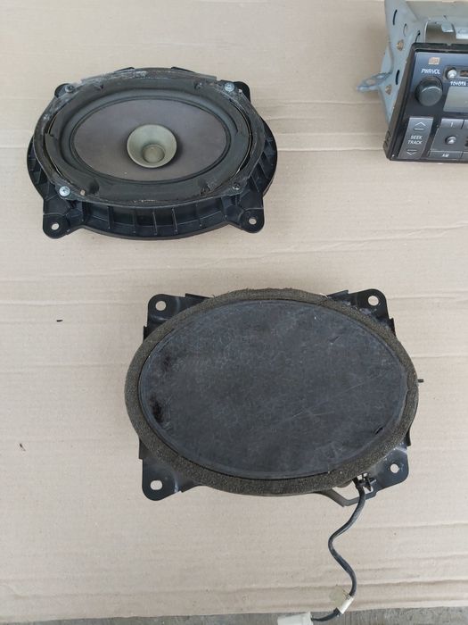 Автомагнитола Toyota и оригинальная аудиосистема премиум JBL Toyota Camry 30