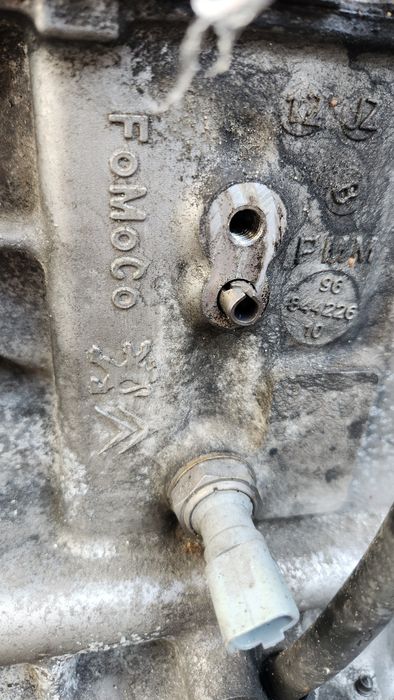 Двигун 1.4 HDi Peugeot Citroen DV4C 10FDBZ 8HR   8H01