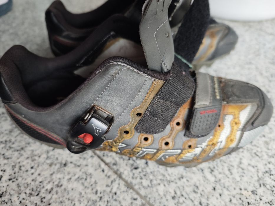 Sapatos para Btt Diadora como novos