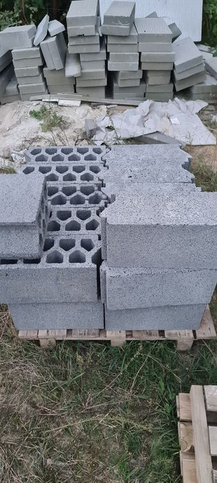 Teriva Pustak Czamaninek