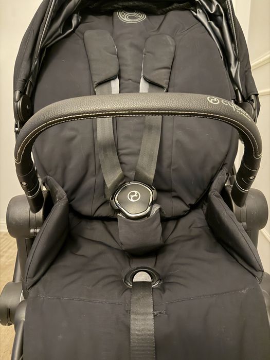 Cybex Priam Preto 2023 pouco uso