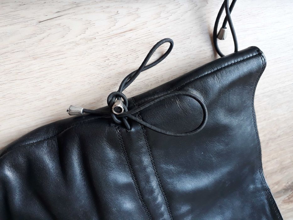 Отдам женские сапоги черные 37 размер - не отправляю