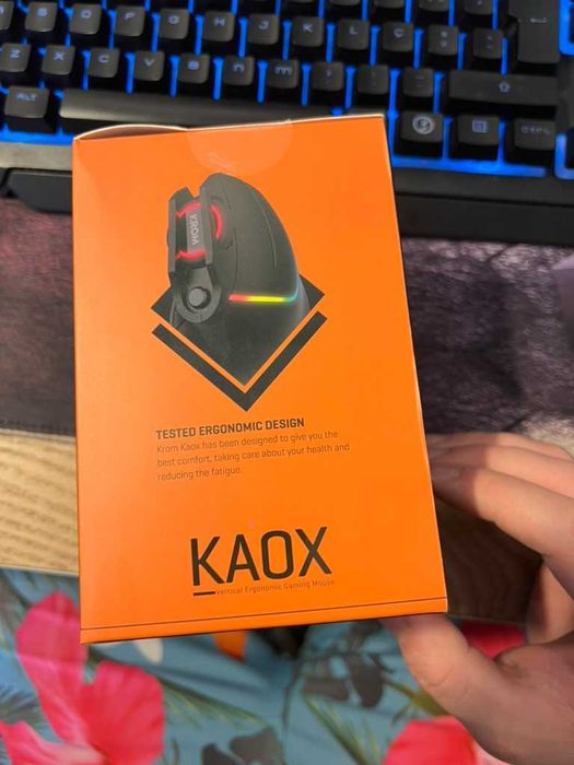Rato Óptico Krom Kaox Vertical Ergonomic 6400DPI RGB