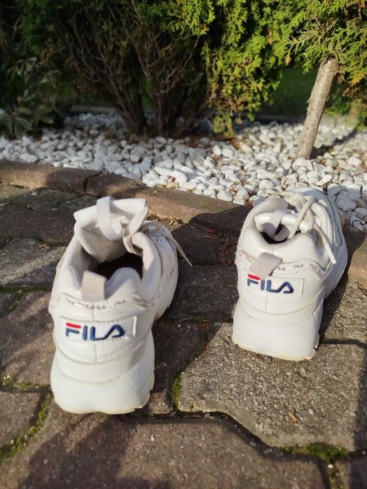 Sportowe buty damskie