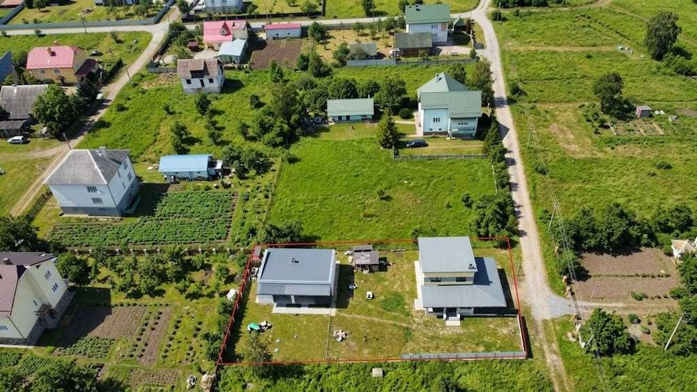 Продаж сучасного будинку з сауною біля лісу
