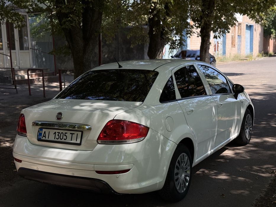 Fiat Linea 2013 рік 1.4 газ/бензин