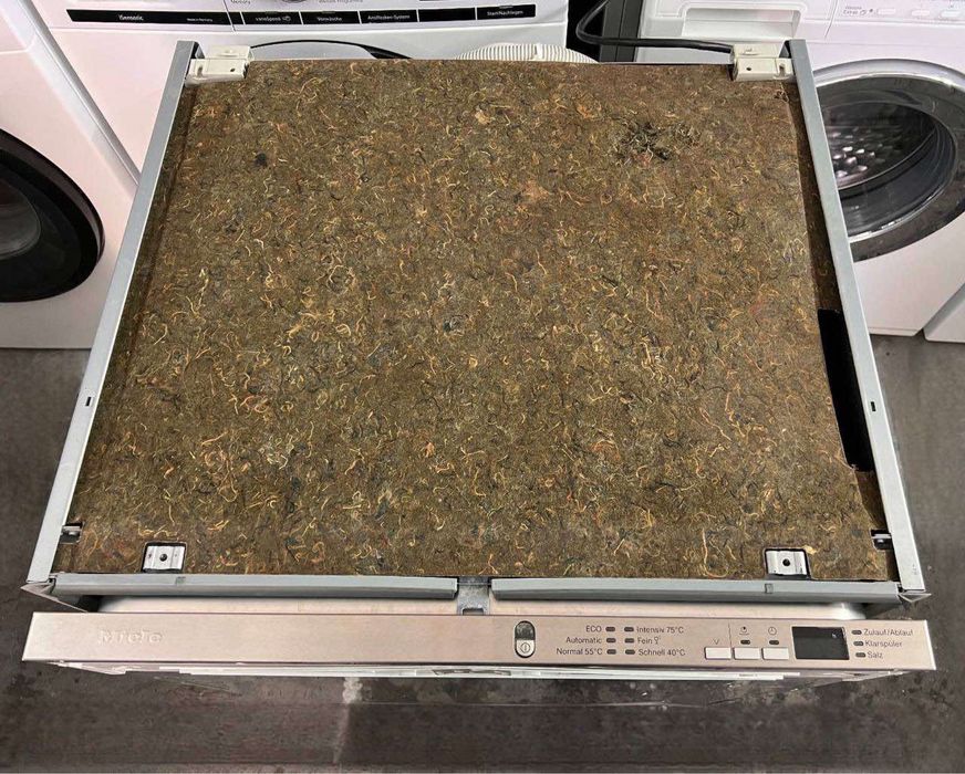 Вбудована посудомийна машина Miele G6160 SCVi