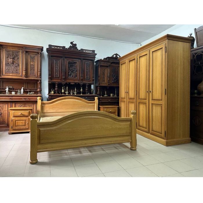 Спальний гарнітур шафа дерево шкаф 3508 ліжко дубове 3509 тумба 3510