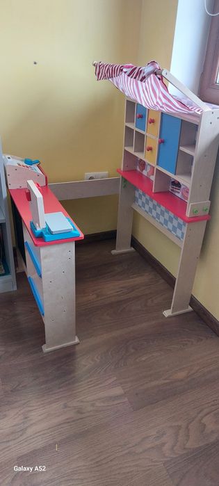 Sklep drewniany dla dzieci. Zabawa w sklep.