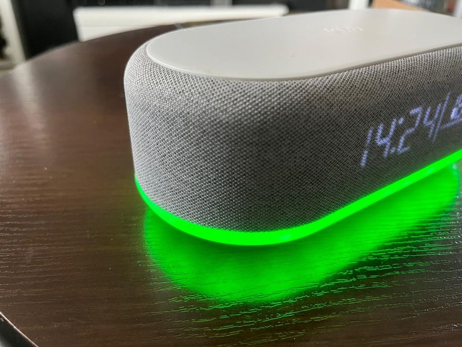 zegarek, głośnik bluetooth, ładowarka. 3 w 1.