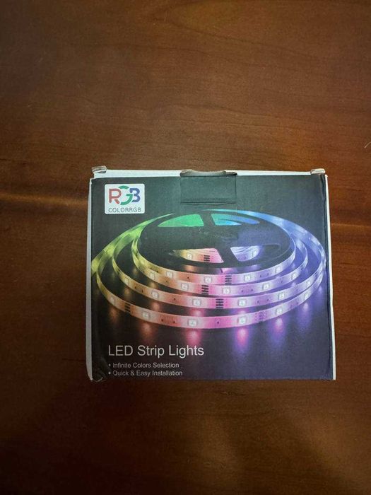 Taśma LED RGB z pilotem i zasilaczem