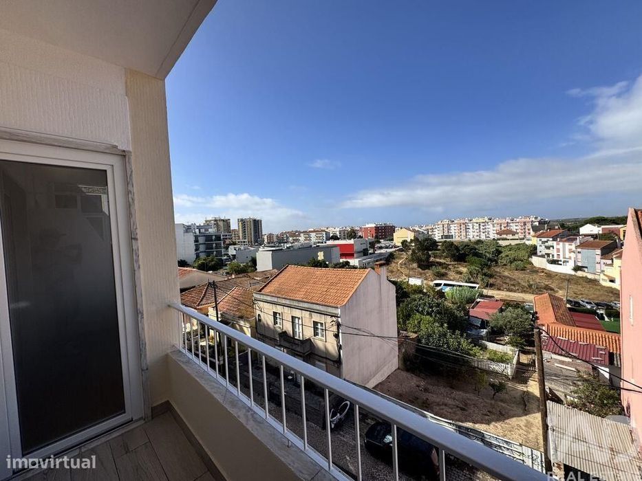 Apartamento T1 em Amora de 50 m2