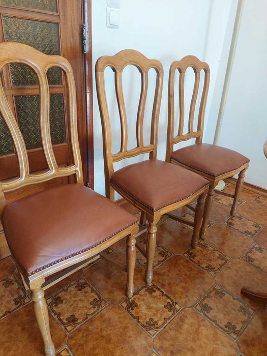Movel de sala, mesa e 4 cadeiras