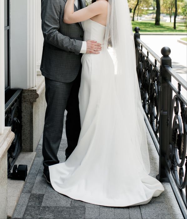 Корсетна весільна сукня+фата