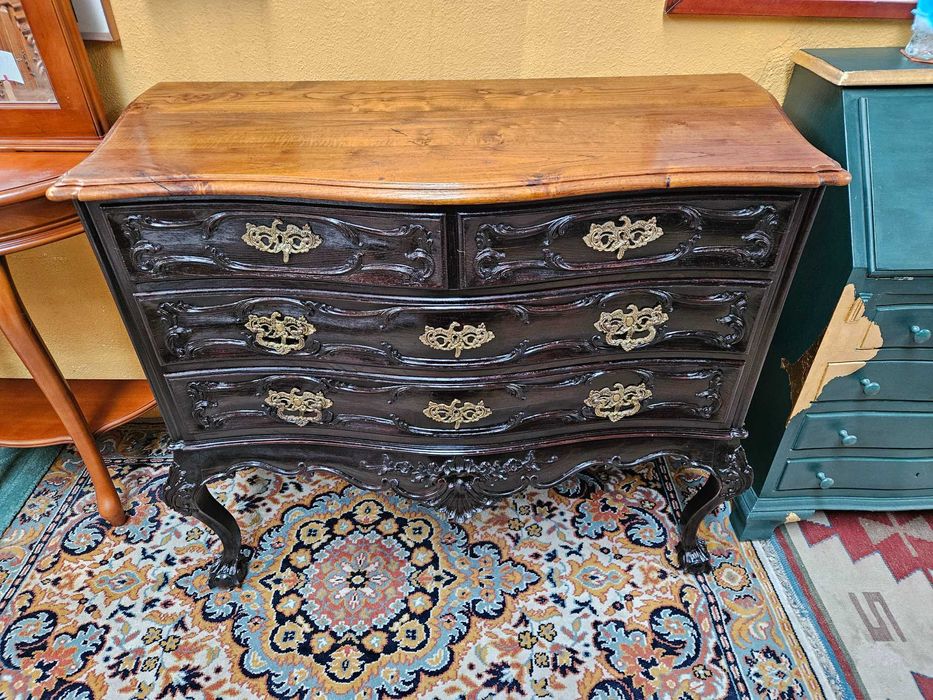 Cómoda antiga em madeira maciça - óptimo estado geral