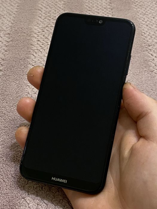 Телефон Huawei P20 lite 4/64gb NFC