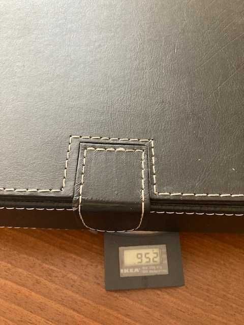 Caixa de arrumação Ikea Rissla (descontinuado).