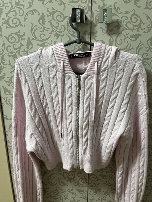 Вʼязанний костюм New Yorker