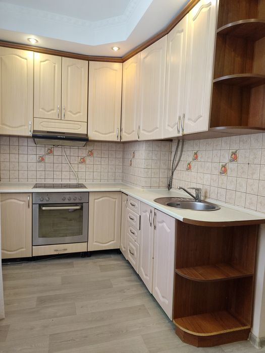 Продам 3-кімнатну квартиру в місті Нововолинськ