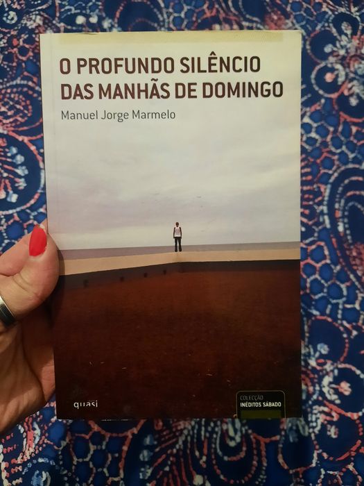 Livro Profundo Silêncio das manhãs de domingo