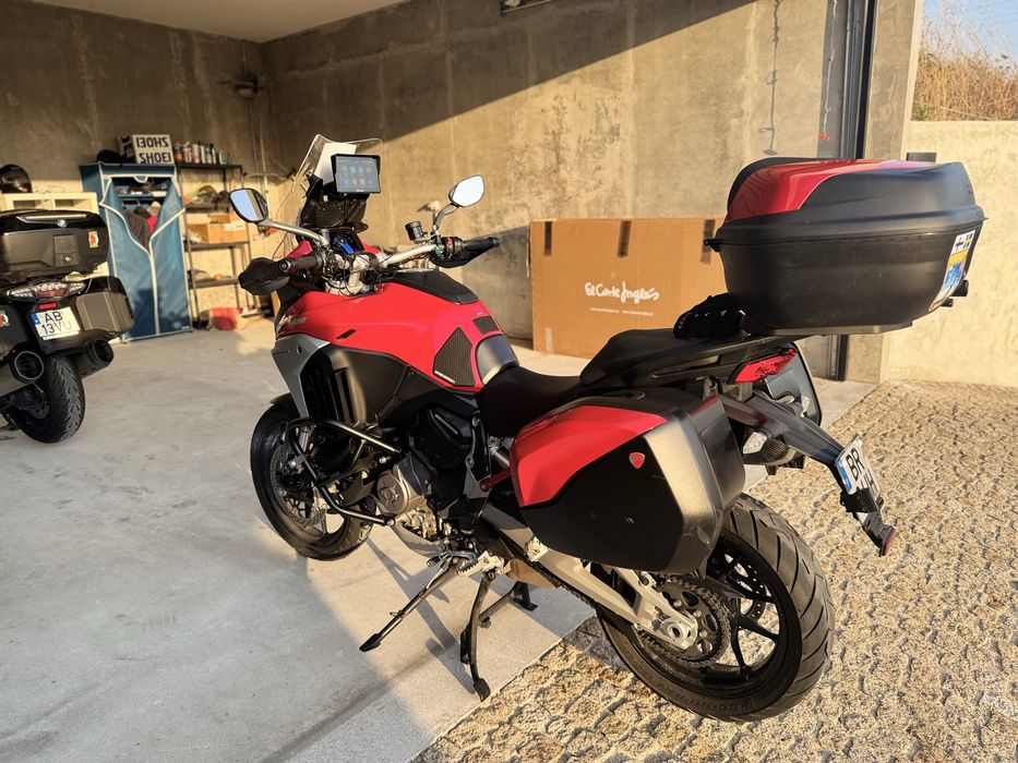 Ducati multistrada v4 S