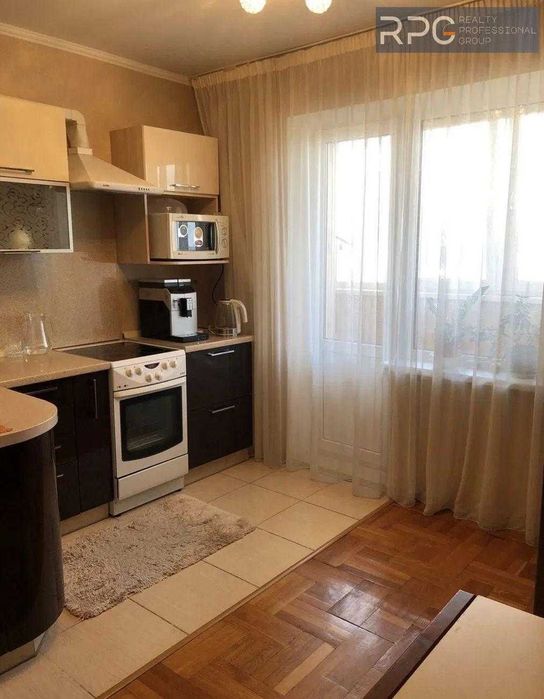 Продам 2к квартиру 60м2 метро Теремки 5хв