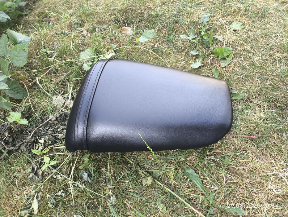 Honda CBR 900 RR SC 33 kanapa siedzenie 98 99