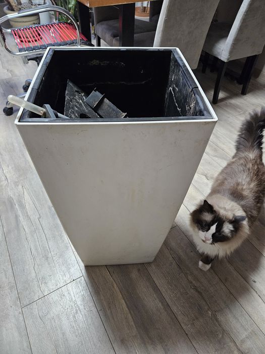 Duża donica plastikowa