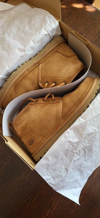 Уггі б/у легкі замша, хутро. Розмір 37 ( до38) Ціна 1500гр