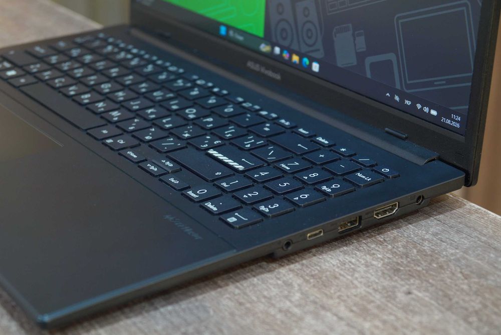 ГАРАНТІЯ Asus VivoBook (FullHD IPS/Ryzen 5 7520U/RAM 8ГБ DDR5/SSD 512ГБ)TVOYO