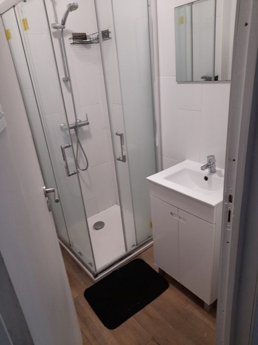 Quarto individual para alugar.