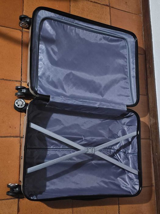 Mala de viagem rígida dourada + mala média brinde