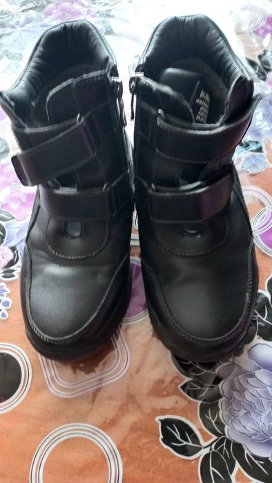 Детские ботинки  .