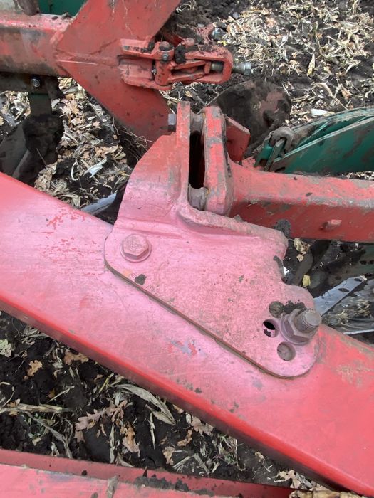 Плуг пяти корпусний кверделанд